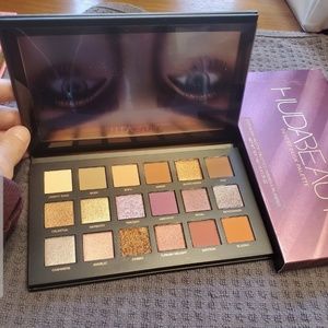 Huda palette